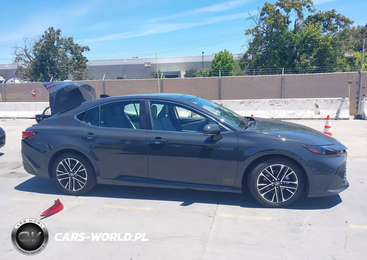 2025 Toyota Camry Xle VIN:4T1DAACK4SU072733 - 14