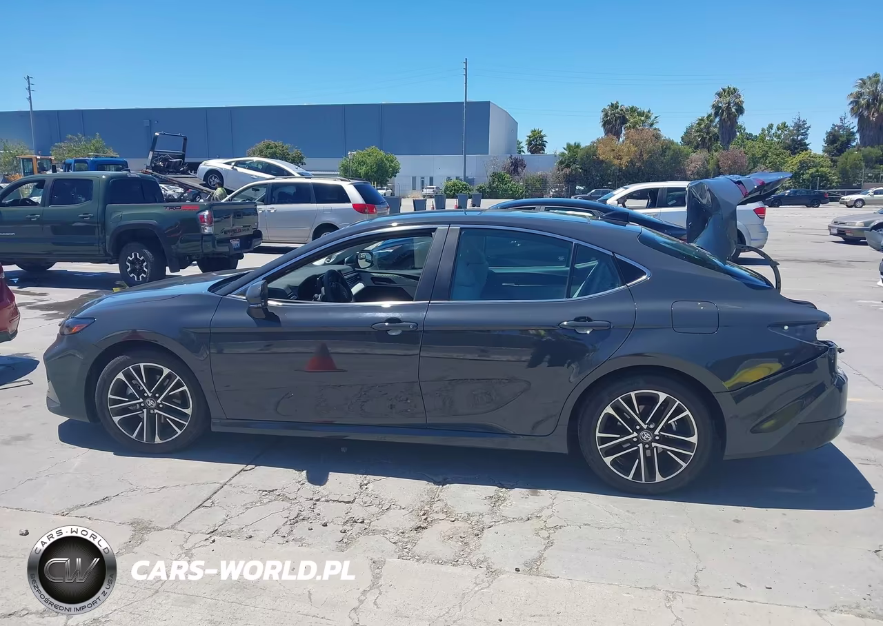 2025 Toyota Camry Xle VIN:4T1DAACK4SU072733 - 15