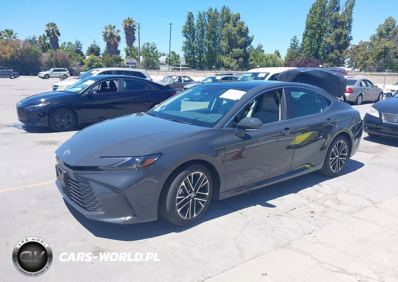2025 Toyota Camry Xle VIN:4T1DAACK4SU072733 - 2