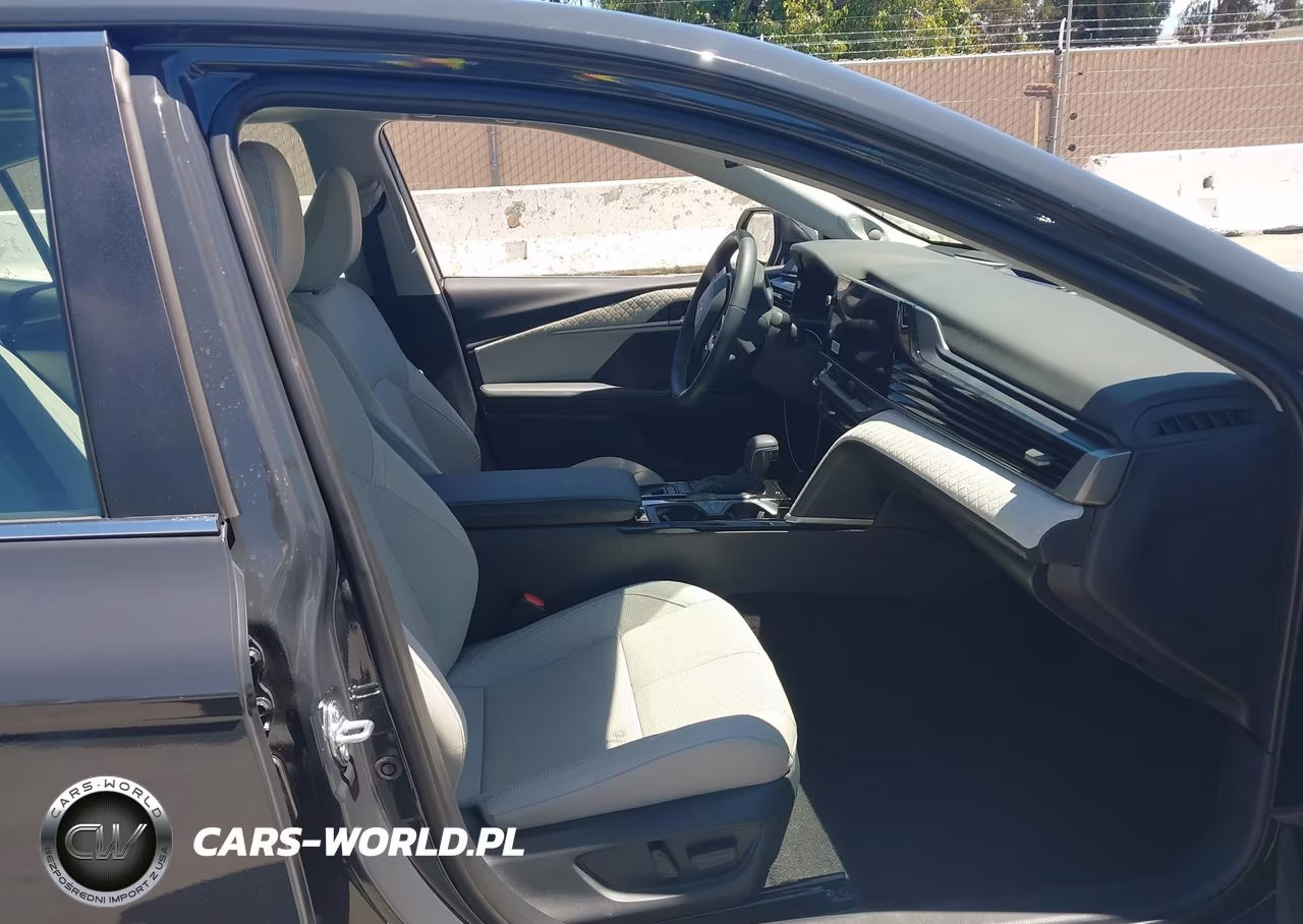 2025 Toyota Camry Xle VIN:4T1DAACK4SU072733 - 5