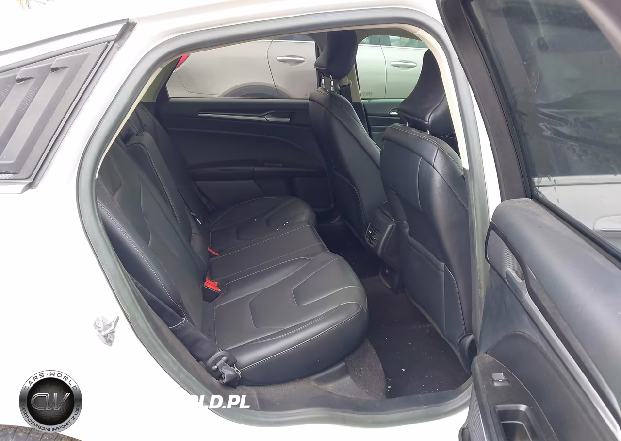 2019 Ford Fusion Energi Titanium VIN:3FA6P0SU4KR211121 - 8