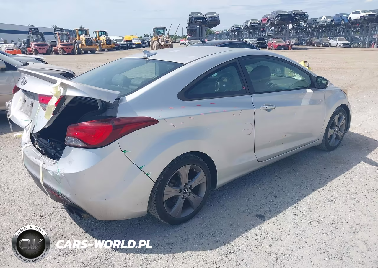 2014 Hyundai Elantra VIN:KMHDH6AH6EU026356 - 4