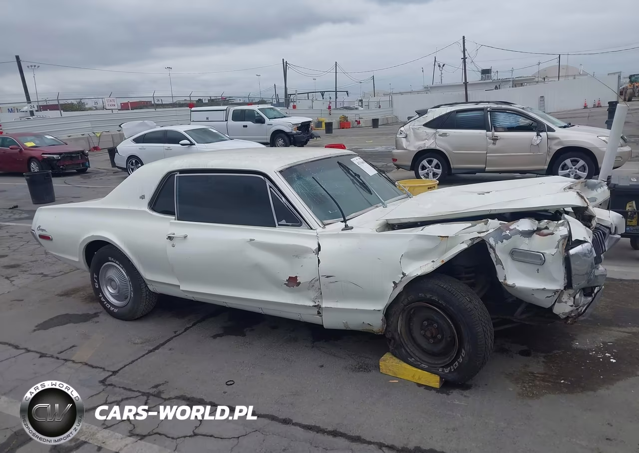 1968 Mercury Cougar VIN:0000008F93F590213 - 13