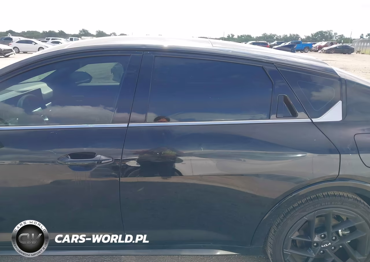 2025 Kia K4 Gt-Line Turbo VIN:3KPFW4DC2SE154207 - 14