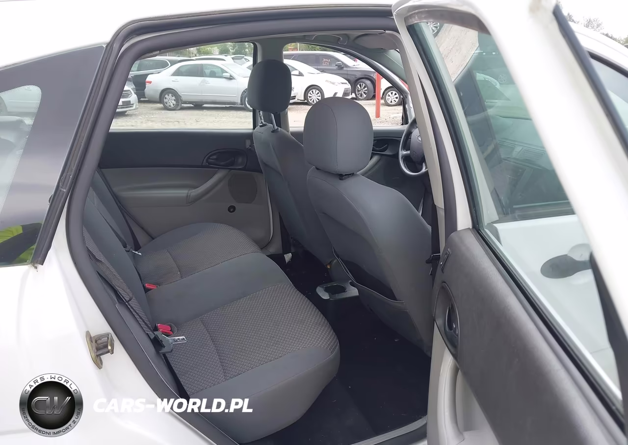2005 Ford Focus Zx5 VIN:3FAFP37N25R149015 - 8