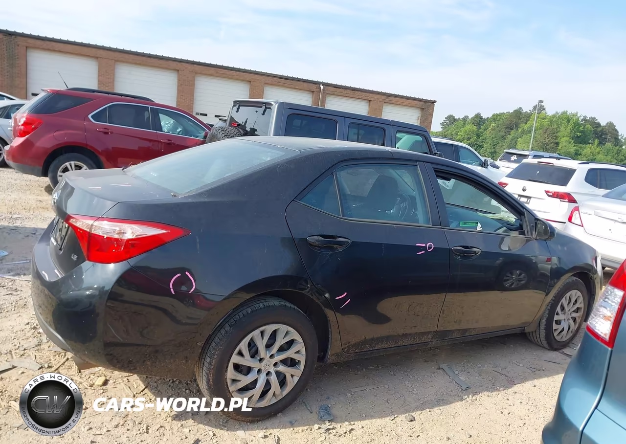 2019 Toyota Corolla Le VIN:2T1BURHE0KC230616 - 13