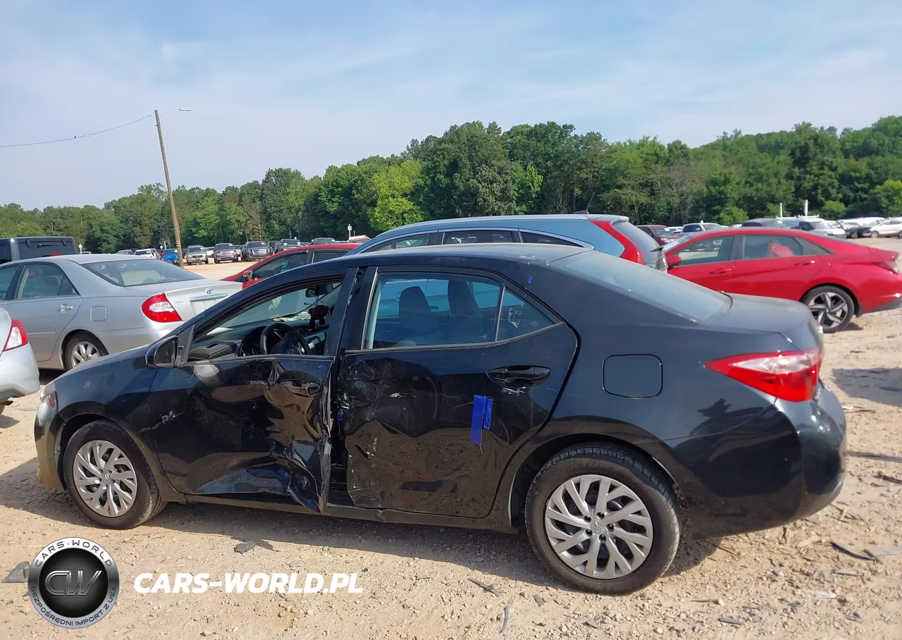 2019 Toyota Corolla Le VIN:2T1BURHE0KC230616 - 14
