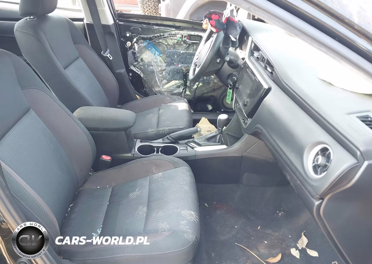 2019 Toyota Corolla Le VIN:2T1BURHE0KC230616 - 5