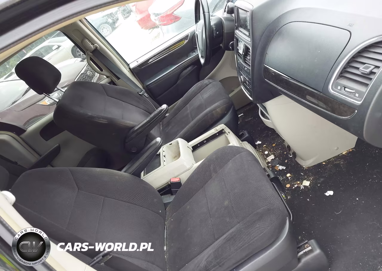 2011 Chrysler Town & Country Touring VIN:2A4RR5DG5BR638331 - 8
