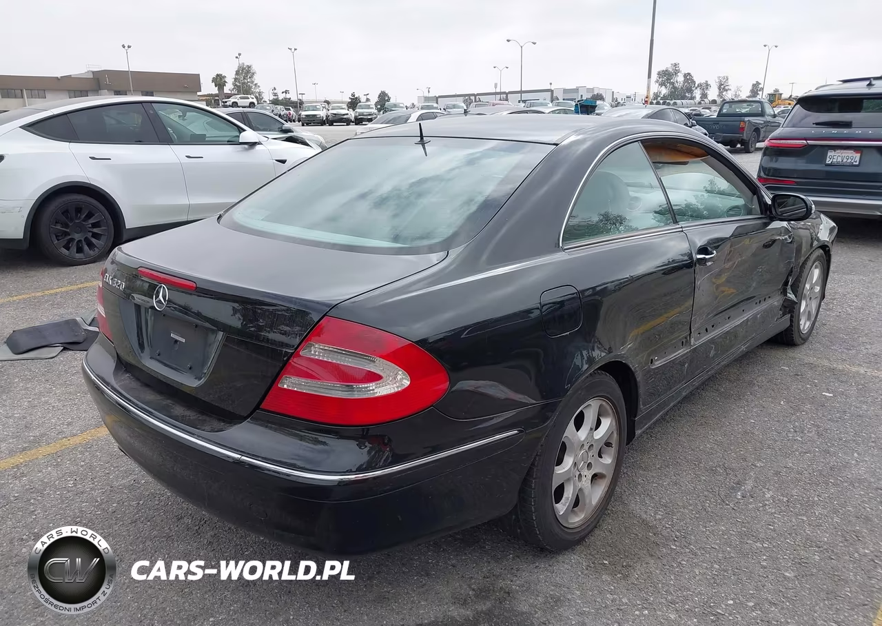 2004 Mercedes-Benz Clk 320 VIN:WDBTJ65J84F104963 - 4