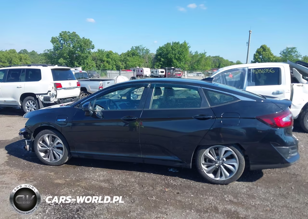 2018 Honda Clarity Plug-In Hybrid Touring VIN:JHMZC5F33JC003938 - 15