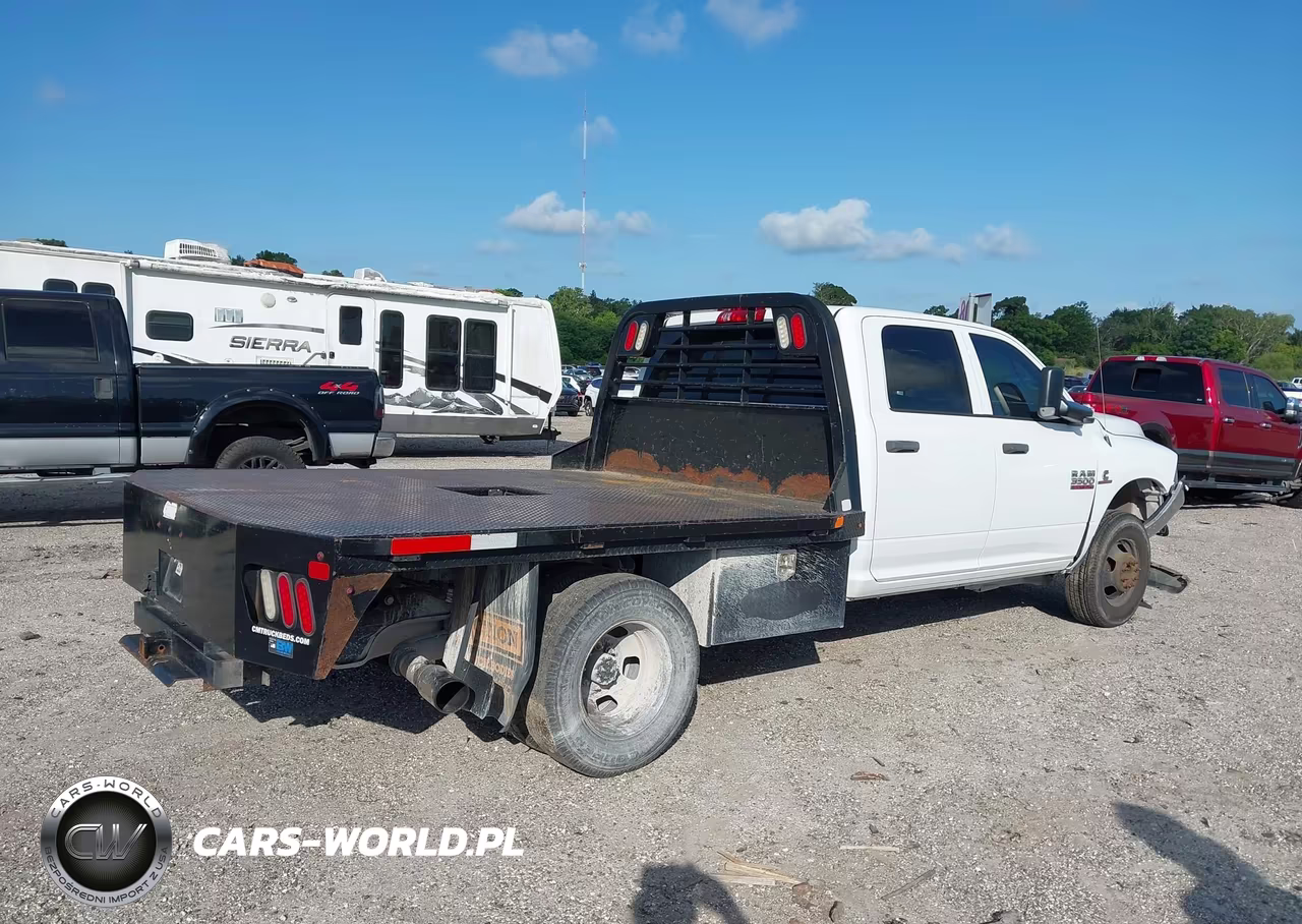 2017 Ram 3500 Chassis Tradesman-Slt-Laramie VIN:3C7WRTCL8HG515118 - 4