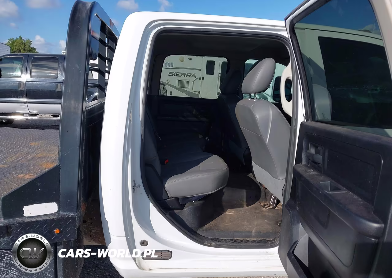 2017 Ram 3500 Chassis Tradesman-Slt-Laramie VIN:3C7WRTCL8HG515118 - 7