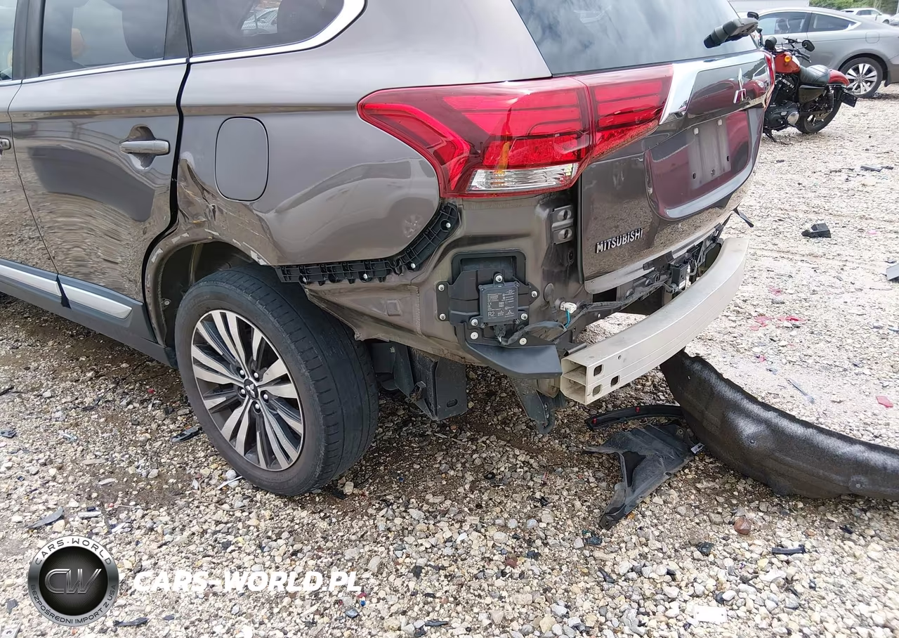 2019 Mitsubishi Outlander Sel VIN:JA4AD3A33KZ009044 - 6