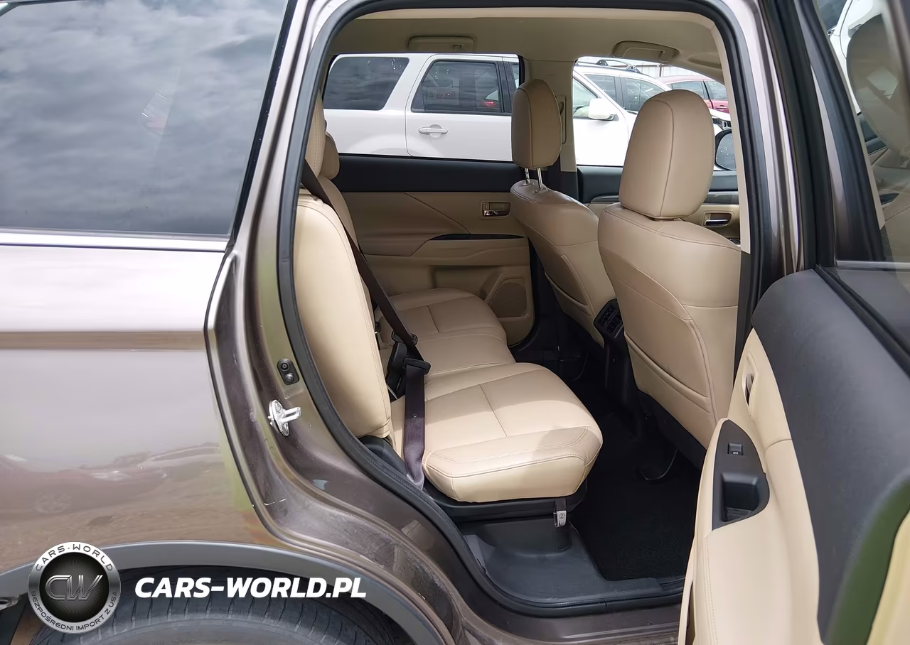 2019 Mitsubishi Outlander Sel VIN:JA4AD3A33KZ009044 - 8