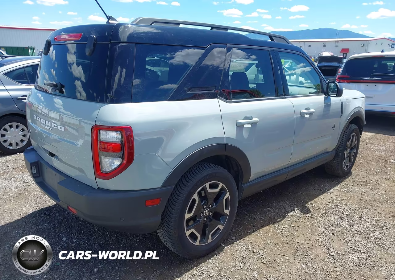2021 Ford Bronco Sport Outer Banks VIN:3FMCR9C67MRA49544 - 4
