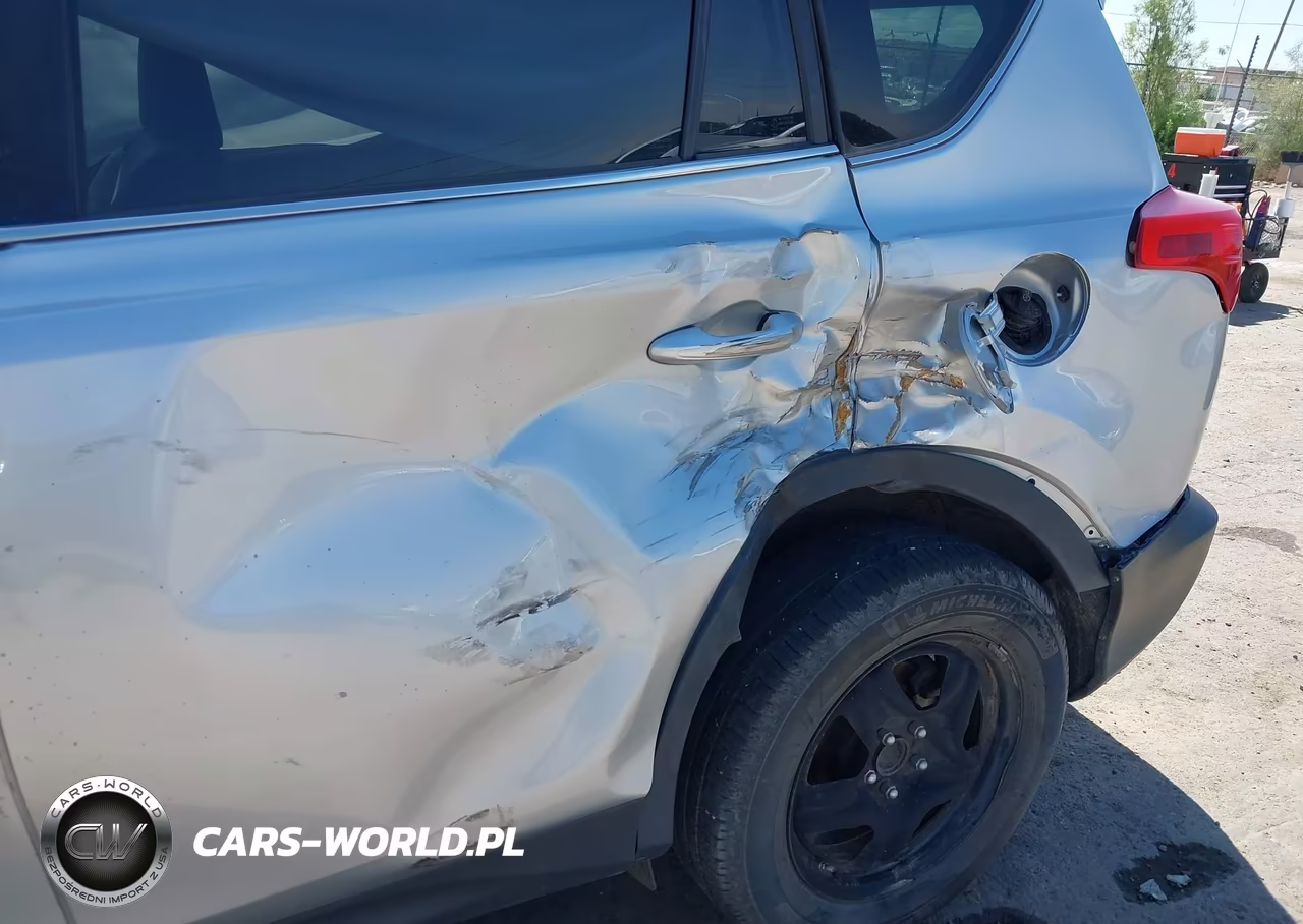 2013 Toyota Rav4 Le VIN:JTMZFREV2DD021252 - 12
