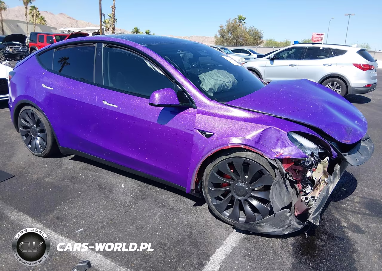 2024 Tesla Model Y Performance Dual Motor All-Wheel Drive – zdjęcie 1 z 16