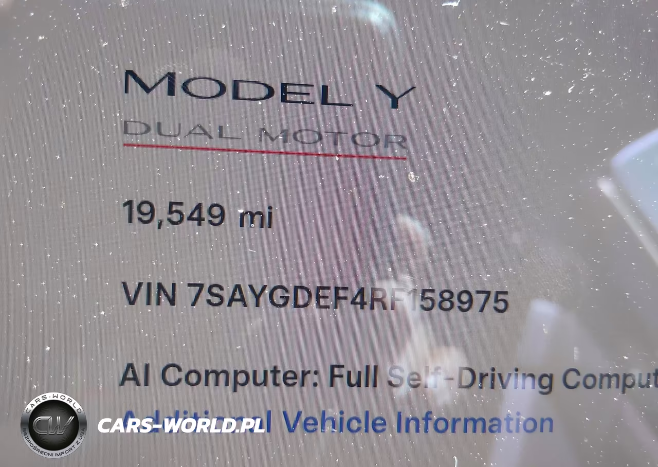 2024 Tesla Model Y Performance Dual Motor All-Wheel Drive VIN:7SAYGDEF4RF158975 - 15