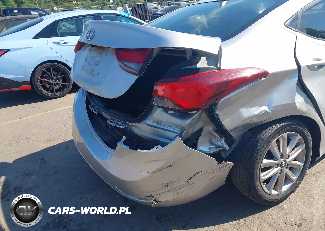 2015 Hyundai Elantra Se VIN:5NPDH4AE9FH594921 - 6