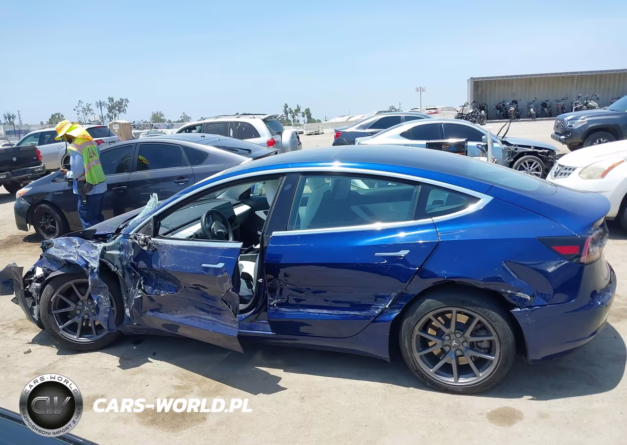 2020 Tesla Model 3 VIN:5YJ3E1EA1LF615149 - 13