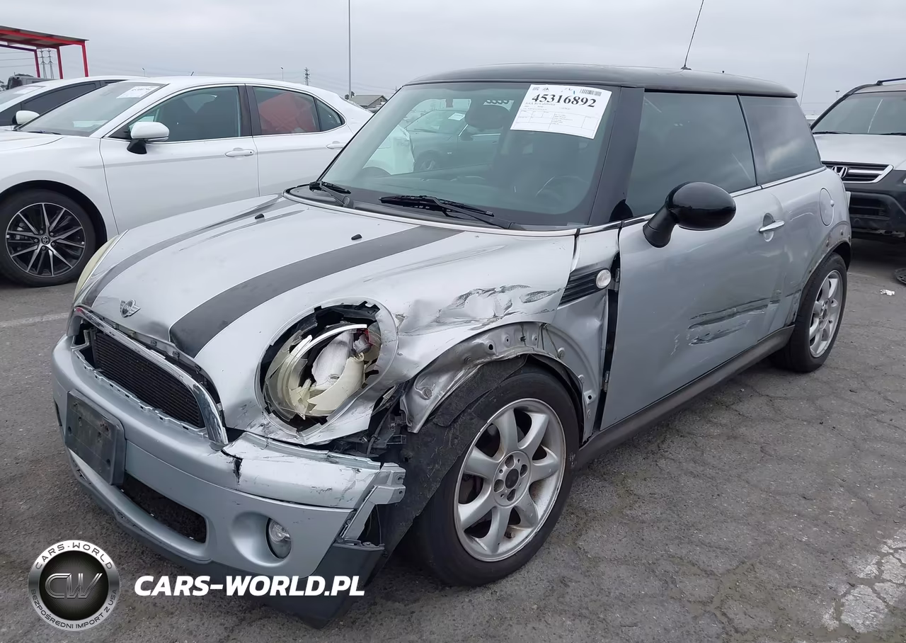2009 Mini Cooper VIN:WMWMF33589TW72518 - 2