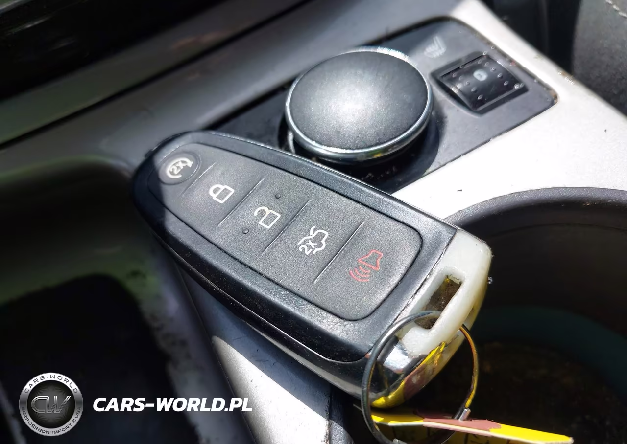 2014 Ford C-Max Energi Sel VIN:1FADP5CUXEL501160 - 11