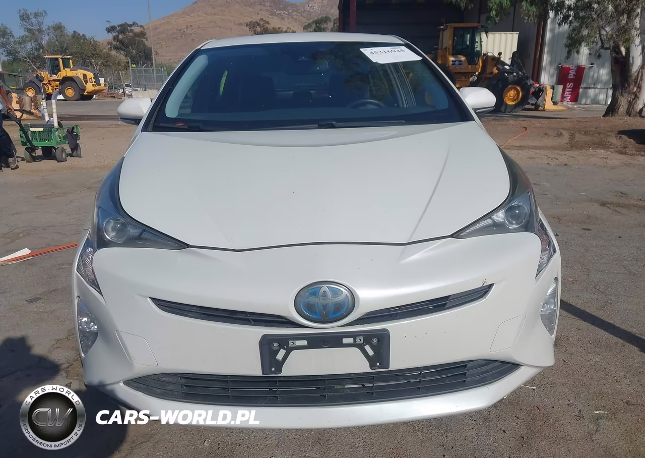 2016 Toyota Prius Four Touring VIN:JTDKARFU5G3519946 - 12