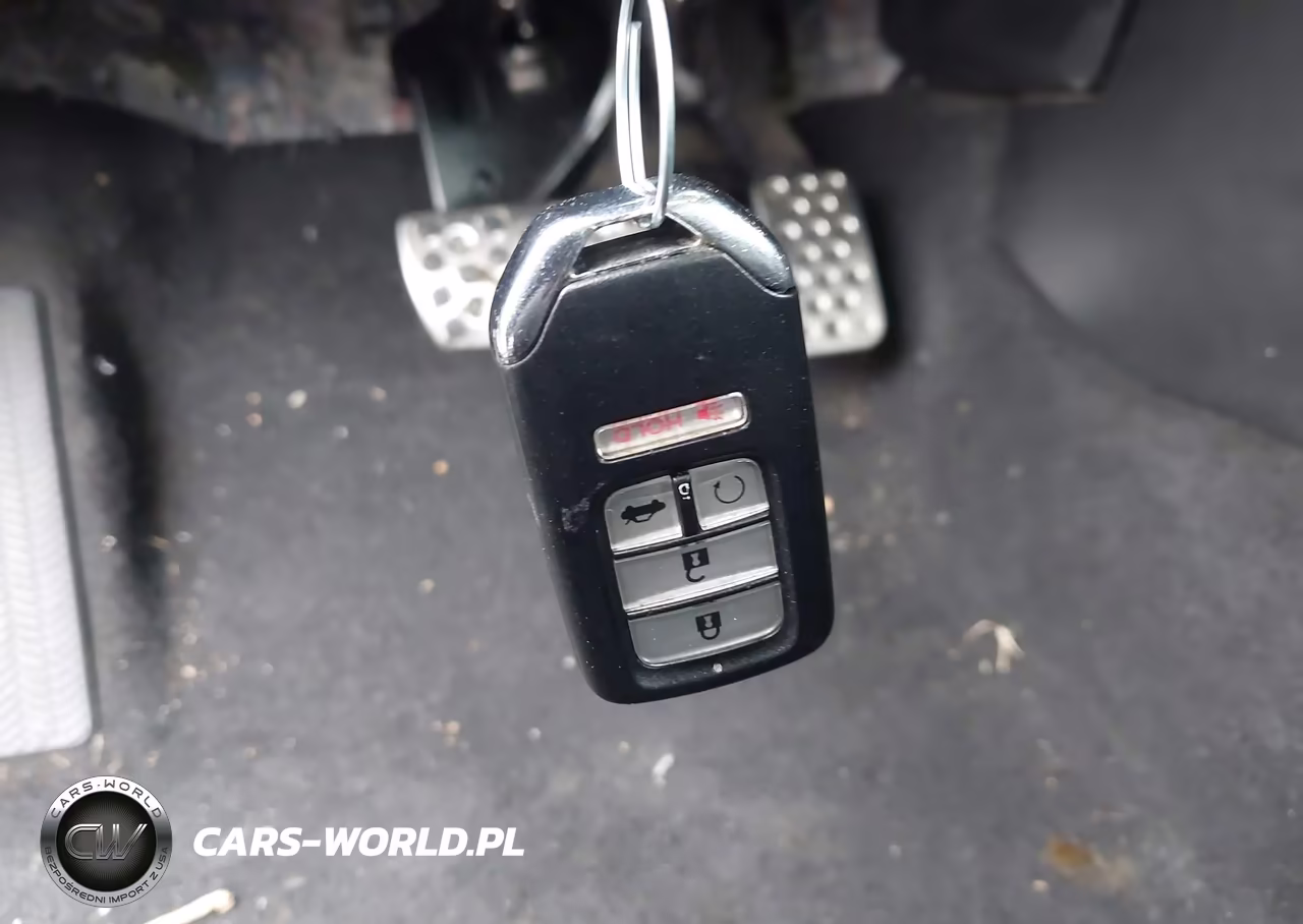 2020 Honda Civic Sport VIN:19XFC2F86LE007363 - 11