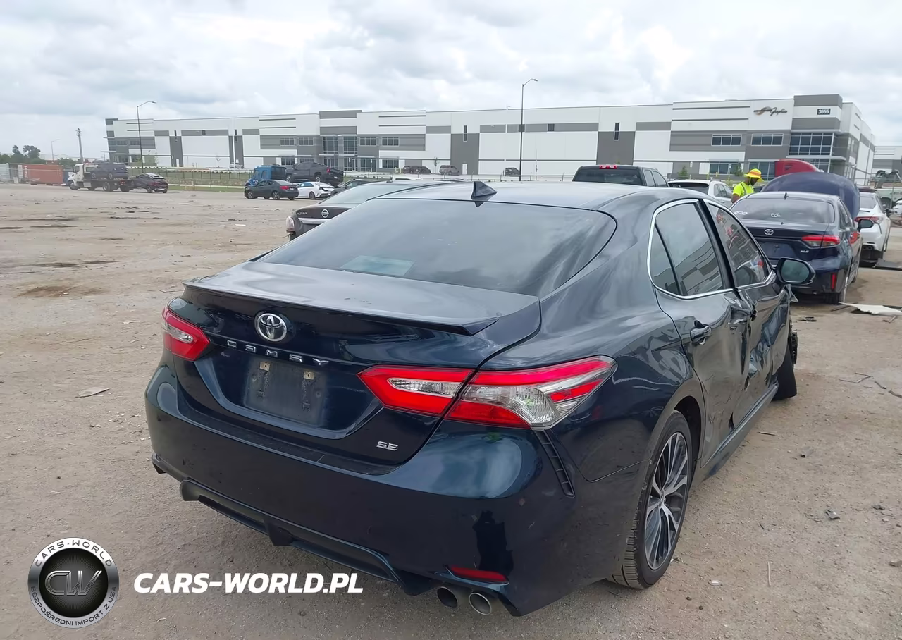 2019 Toyota Camry Se VIN:4T1B11HK8KU781617 - 4