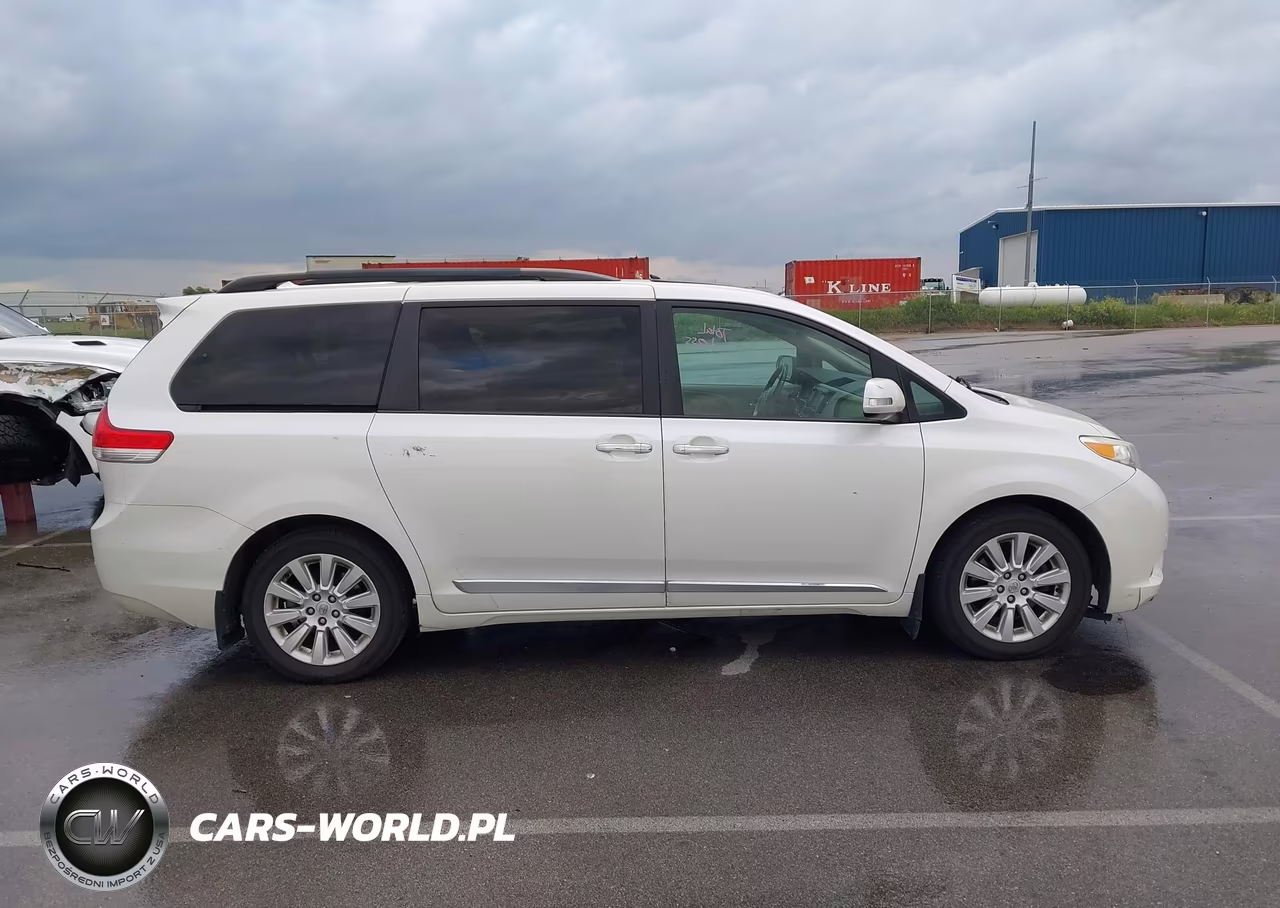 2014 Toyota Sienna Limited 7 Passenger VIN:5TDDK3DC8ES075034 - 13