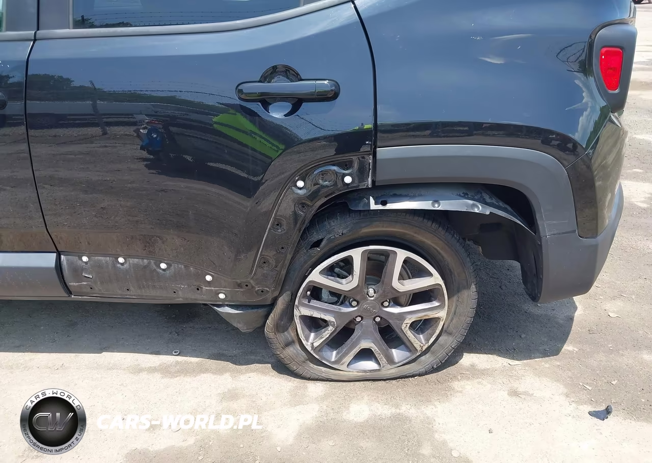 2017 Jeep Renegade Latitude 4X4 VIN:ZACCJBBB8HPE42020 - 6
