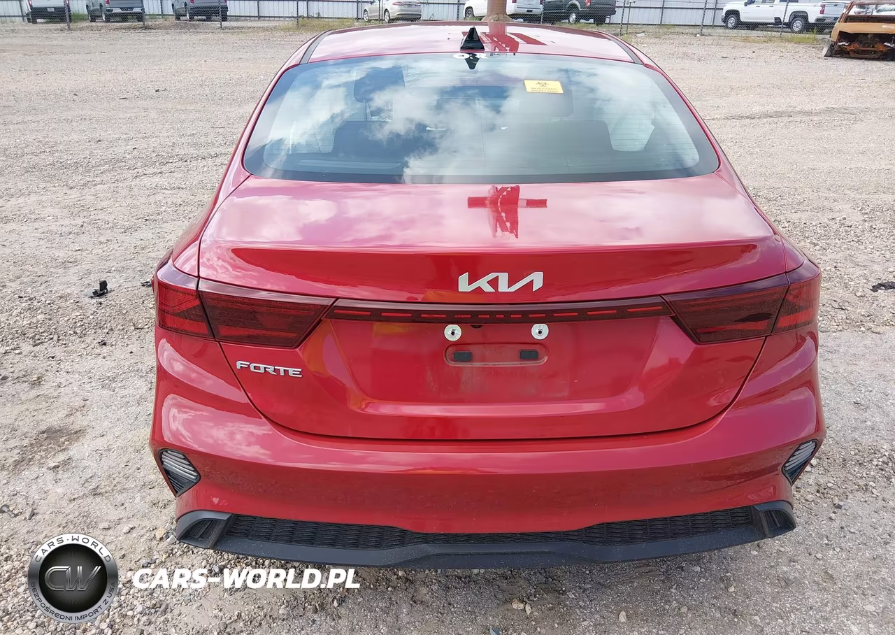 2024 Kia Forte Lxs VIN:3KPF24AD6RE836672 - 15