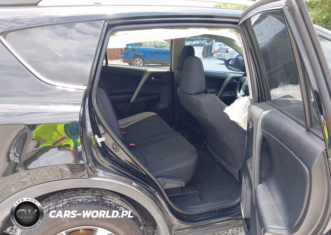 2017 Toyota Rav4 Xle VIN:2T3RFREV1HW596077 - 8