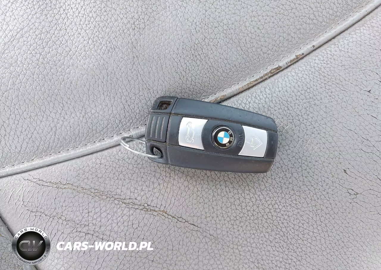 2010 BMW 328I VIN:WBAPH7G5XANM48815 - 11