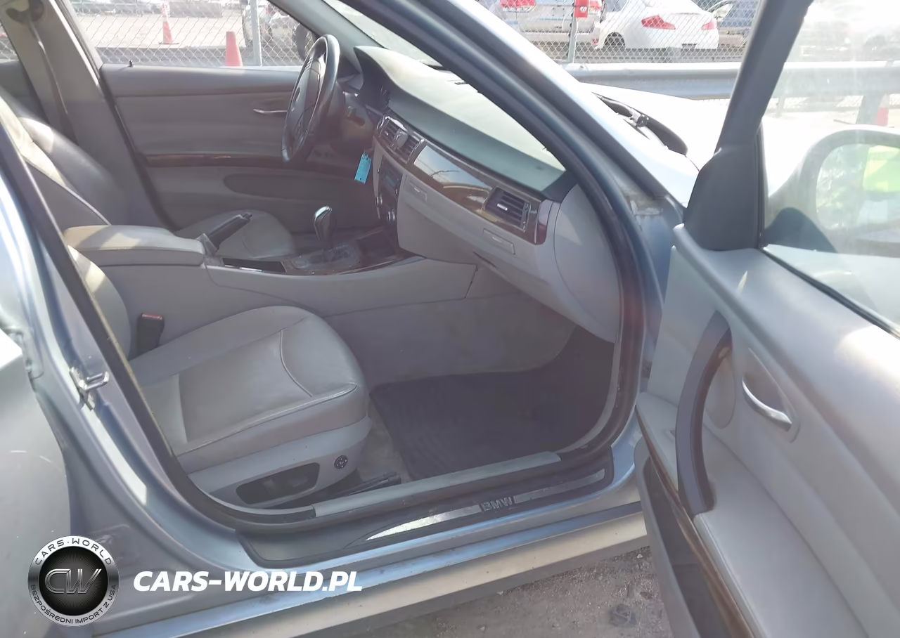 2010 BMW 328I VIN:WBAPH7G5XANM48815 - 5