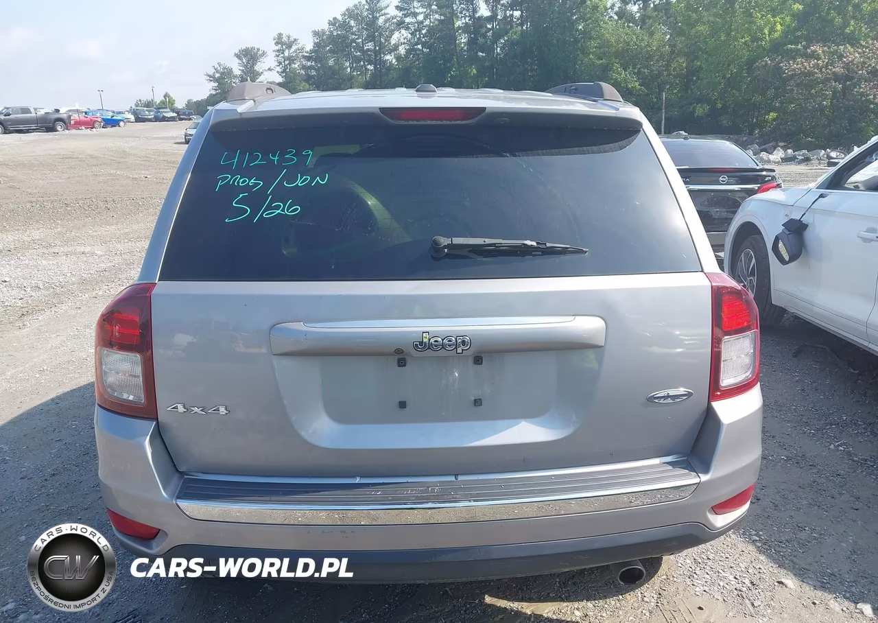 2016 Jeep Compass High Altitude Edition VIN:1C4NJDEB2GD588121 - 16