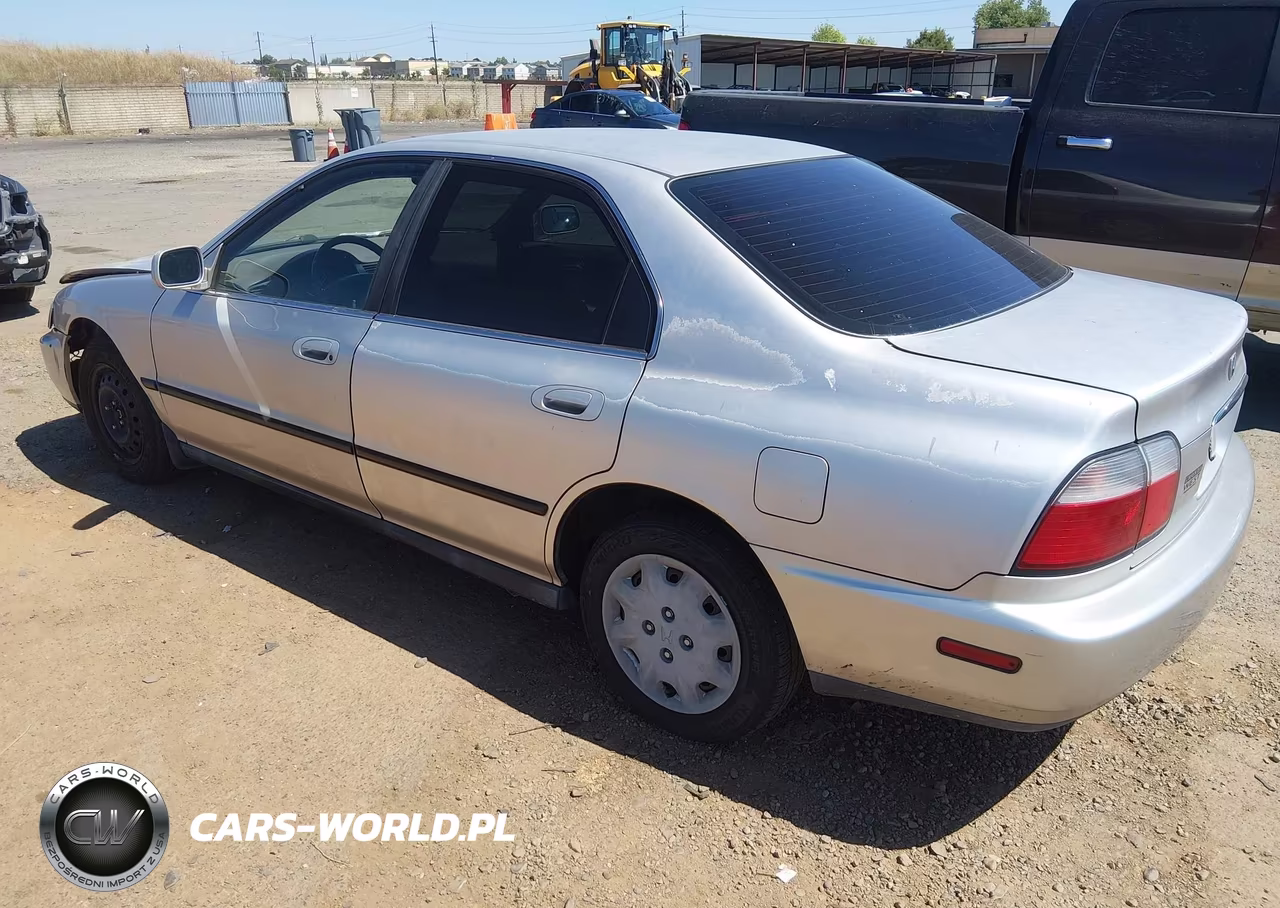 1997 Honda Accord Lx VIN:JHMCD5638VC004219 - 3