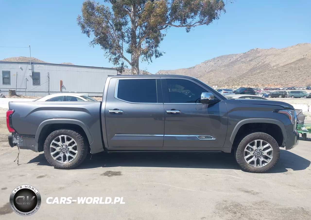 2023 Toyota Tundra 1794 Edition VIN:5TFMA5DBXPX104147 - 14