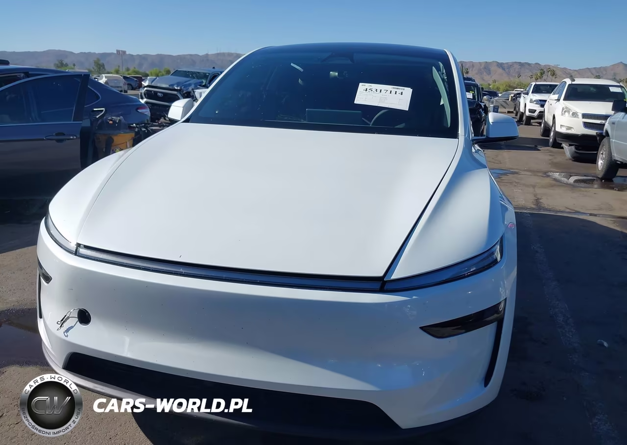 2026 Tesla Model Y VIN:7SAYGDED2TA475611 - 12
