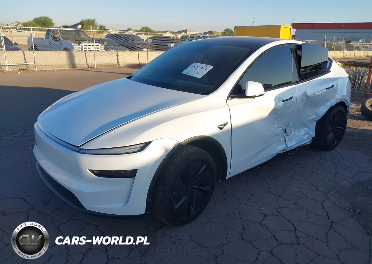 2026 Tesla Model Y VIN:7SAYGDED2TA475611 - 2