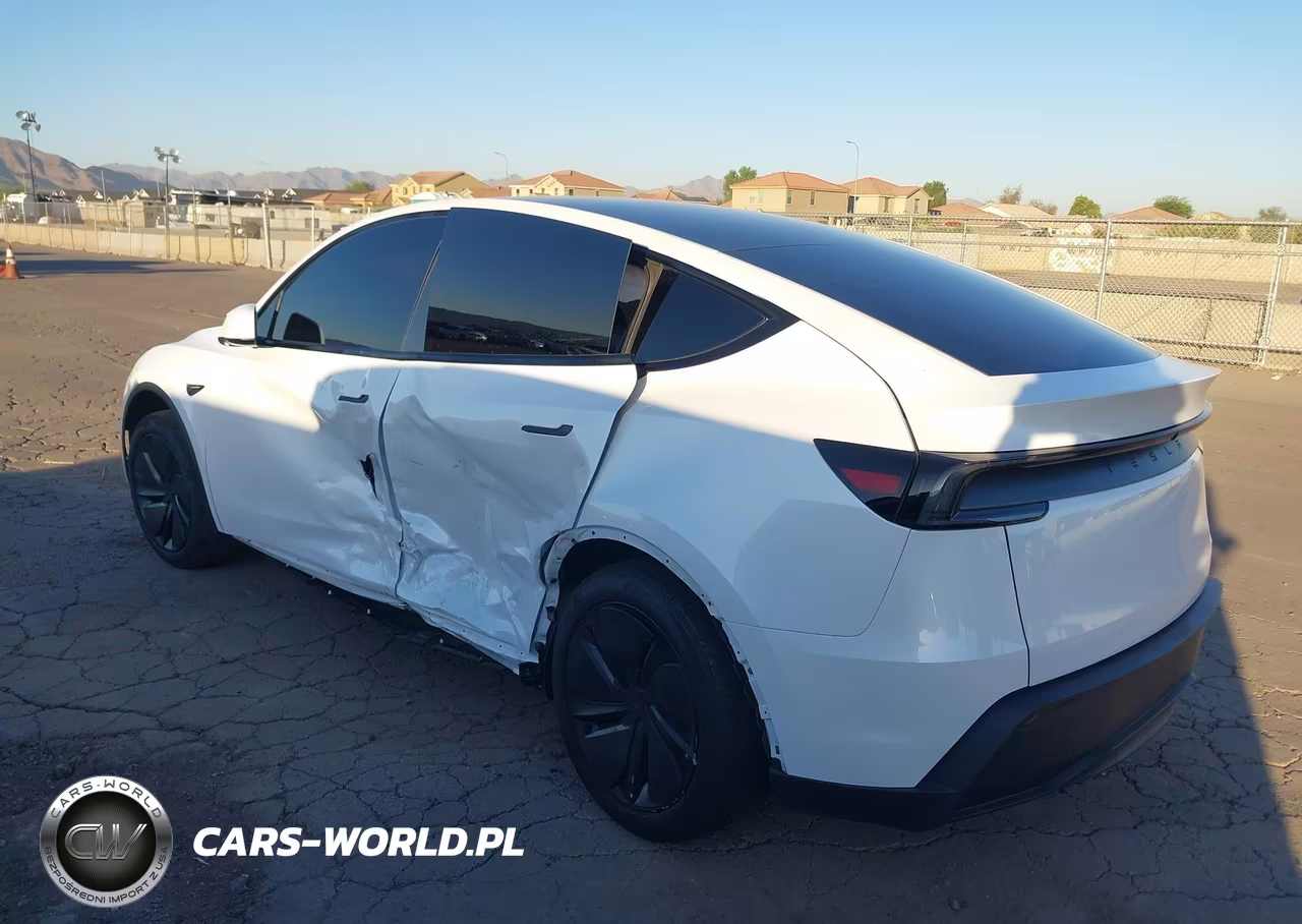 2026 Tesla Model Y VIN:7SAYGDED2TA475611 - 3