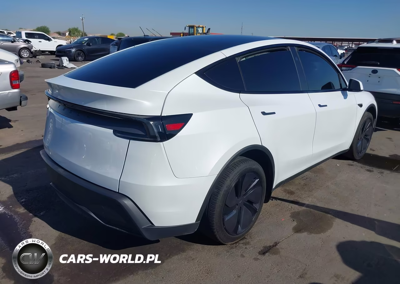 2026 Tesla Model Y VIN:7SAYGDED2TA475611 - 4