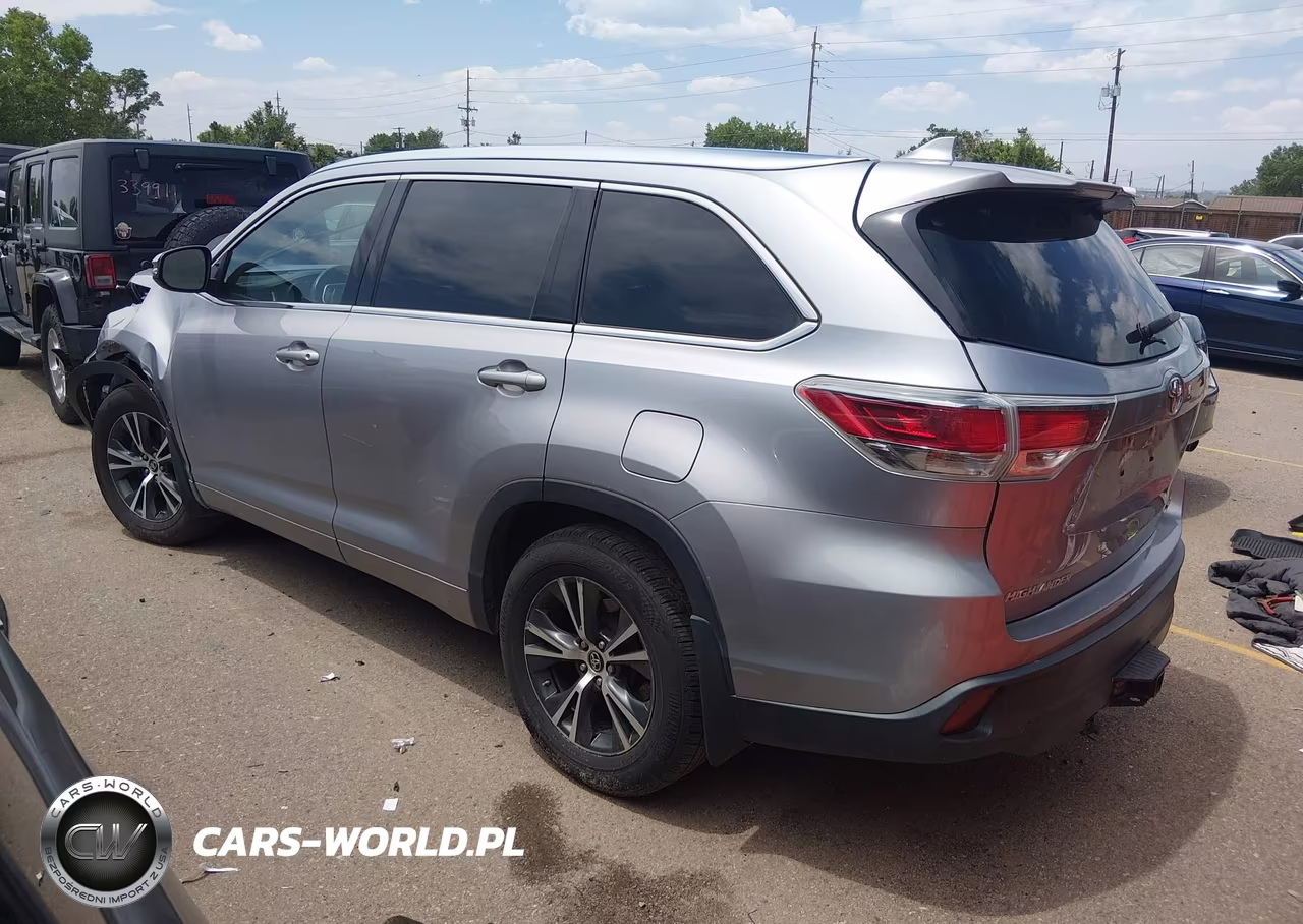 2016 Toyota Highlander Xle V6 VIN:5TDJKRFHXGS352316 - 3