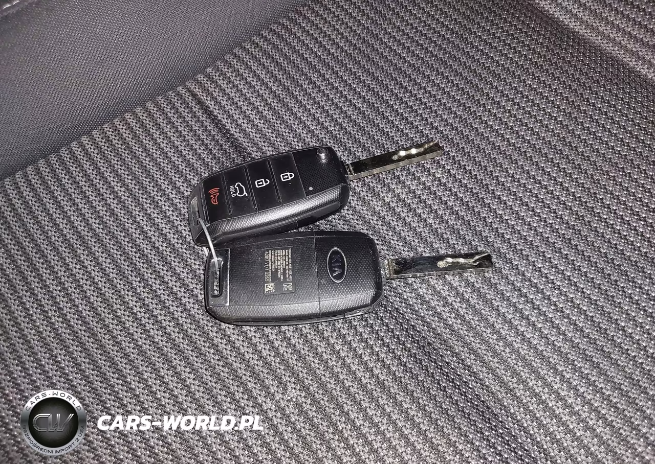 2018 Kia Niro Fe VIN:KNDCB3LC2J5140411 - 11
