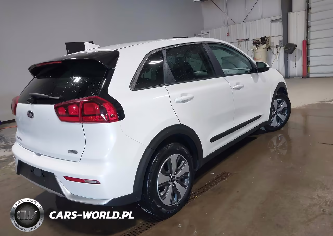 2018 Kia Niro Fe VIN:KNDCB3LC2J5140411 - 6