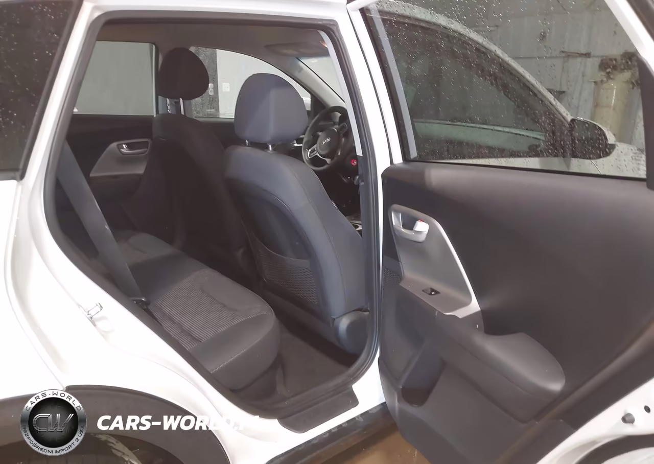2018 Kia Niro Fe VIN:KNDCB3LC2J5140411 - 8
