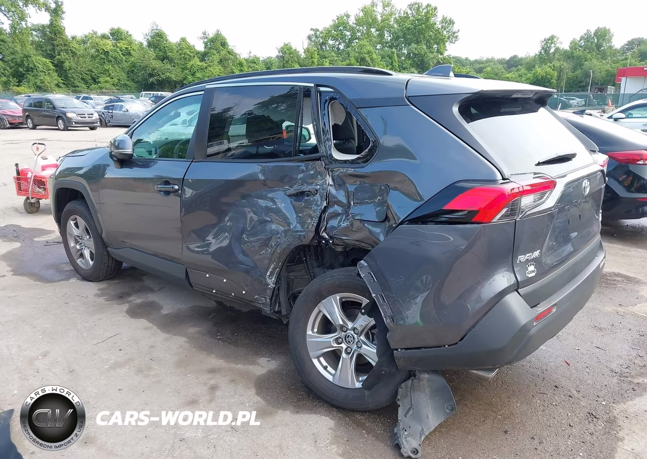 2025 Toyota Rav4 Xle VIN:2T3P1RFV9SW561685 - 3