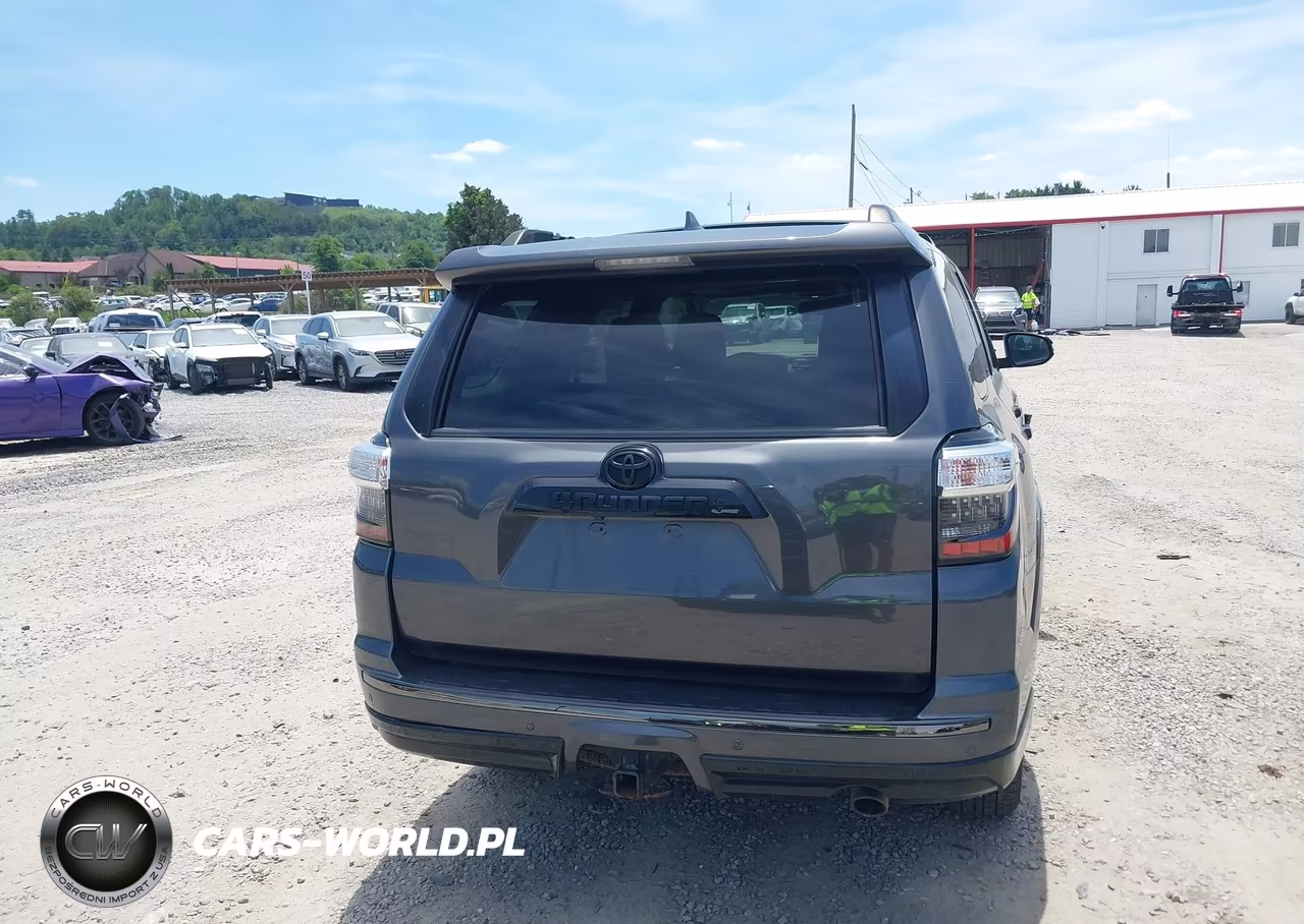 2021 Toyota 4Runner Nightshade Special Edition VIN:JTEJU5JRXM5876484 - 16