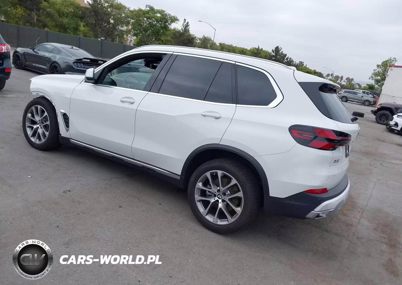 2026 BMW X5 xDrive40I VIN:5UX23EU05T9196023 - 3